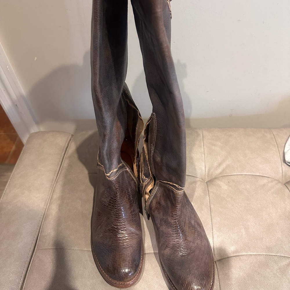 Bed Stu boots size 9